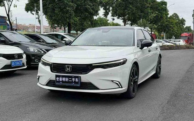 Type R 2023 240TURBO CVT Phantom Night Luxury