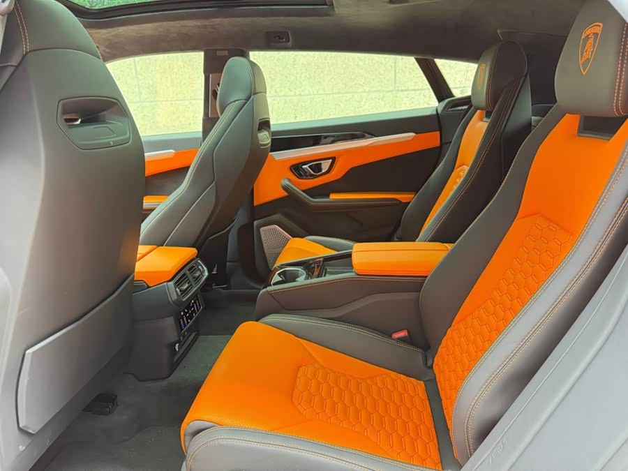 Urus 2021 4.0T V8 - zdjęcie 17