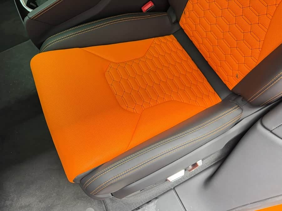 Urus 2021 4.0T V8 - zdjęcie 9