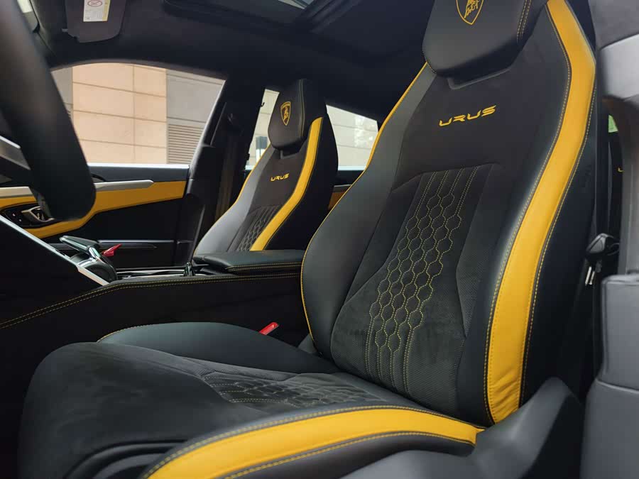 Urus 2023 4.0T V8 S - zdjęcie 11