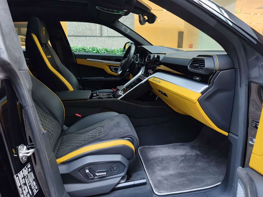 Urus 2023 4.0T V8 S - zdjęcie 12