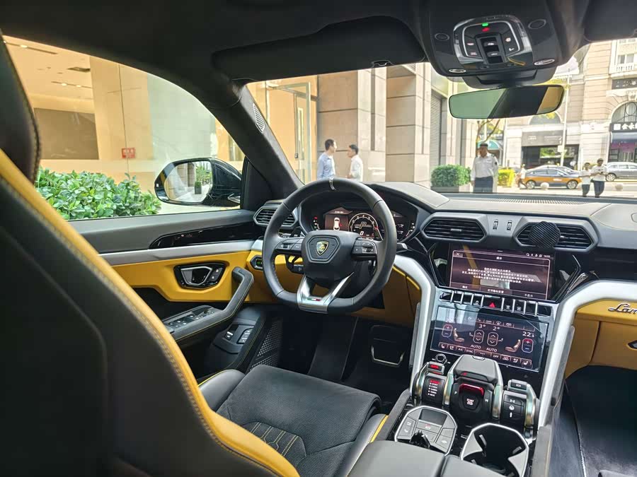 Urus 2023 4.0T V8 S - zdjęcie 16