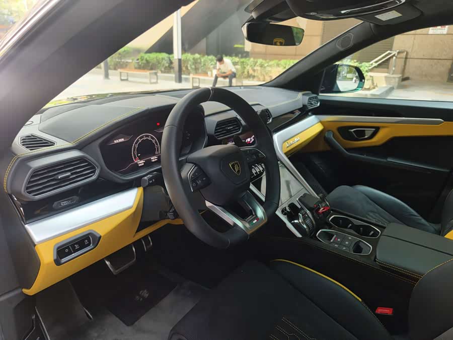 Urus 2023 4.0T V8 S - zdjęcie 9