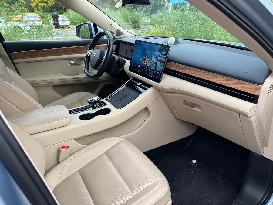 Wenjie M5 2023 2WD Intelligent Driving Version - zdjęcie 7