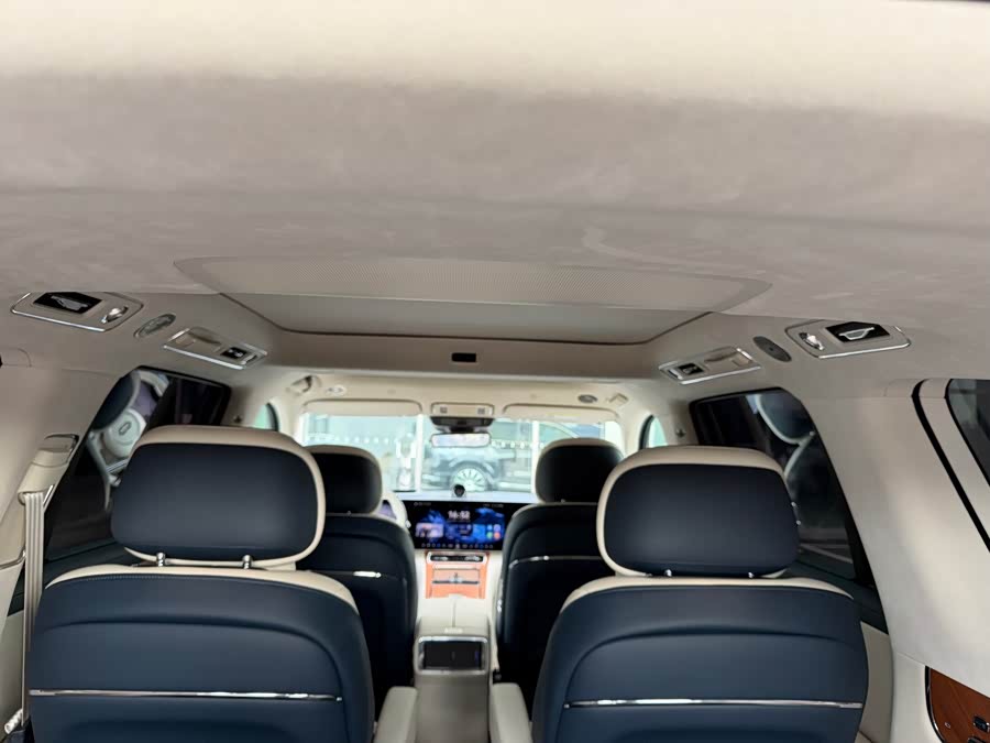Wenjie M9 2026 2WD Extended Range Ultra 6-Seater - zdjęcie 17