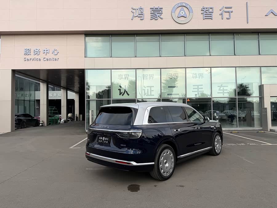 Wenjie M9 2026 2WD Extended Range Ultra 6-Seater - zdjęcie 5