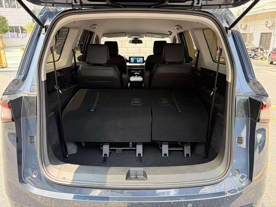 Wuling Jiachen 2022 1.5T CVT Premium Flagship - zdjęcie 12