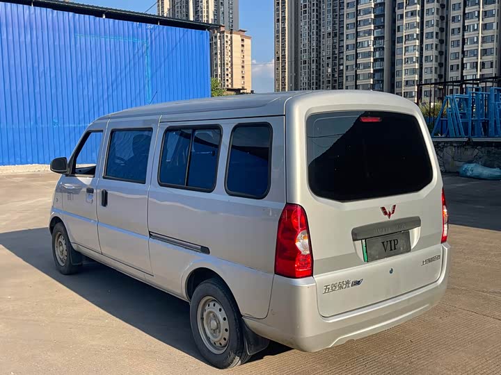 Wuling Rongguang EV 2022 Basic Passenger Vehicle Penghui Battery - zdjęcie 15