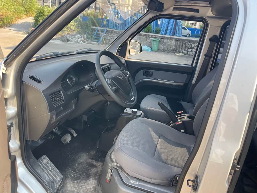 Wuling Rongguang EV 2022 Basic Passenger Vehicle Penghui Battery - zdjęcie 8