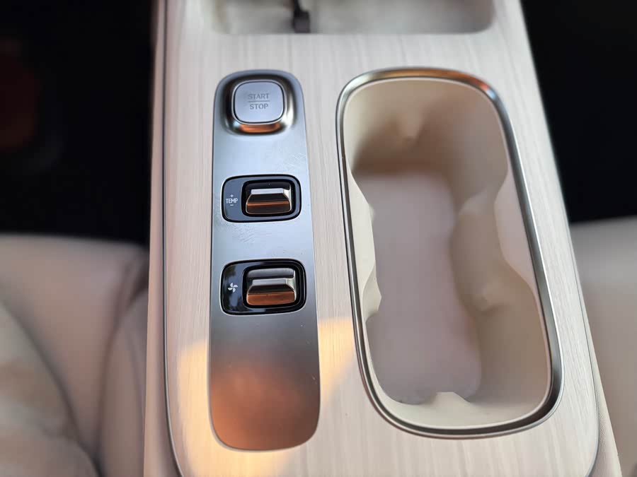 Xiaomi SU7 2024 Rear-Wheel Drive Long Range Intelligent Driving Version - zdjęcie 15