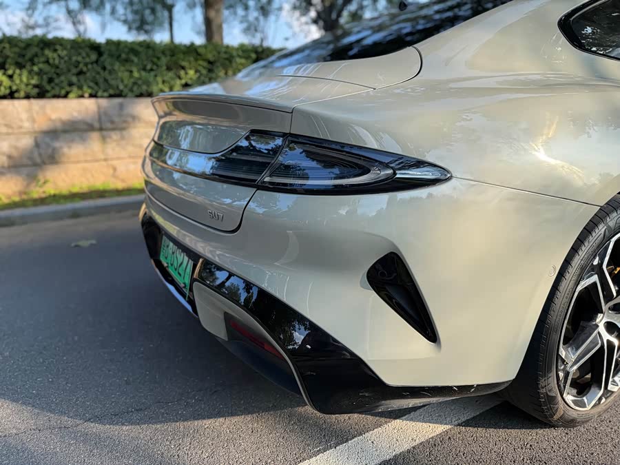 Xiaomi SU7 2024 Rear-Wheel Drive Long Range Intelligent Driving Version - zdjęcie 9