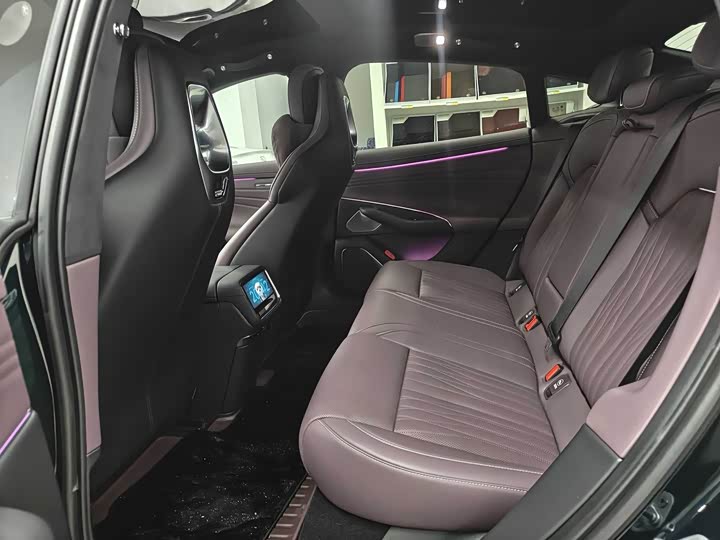Xiaomi SU7 2026 4WD Max - zdjęcie 19