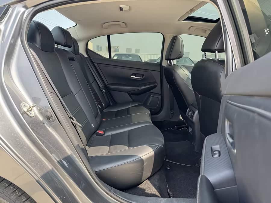 Xuan Yi 2023 1.6L CVT Enjoy Edition - zdjęcie 14