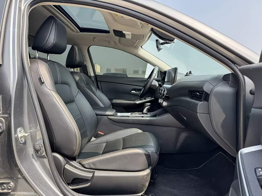 Xuan Yi 2023 1.6L CVT Enjoy Edition - zdjęcie 15