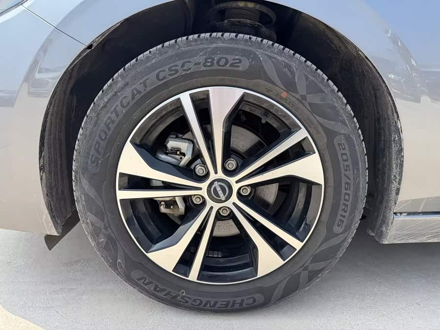 Xuan Yi 2023 1.6L CVT Enjoy Edition - zdjęcie 19