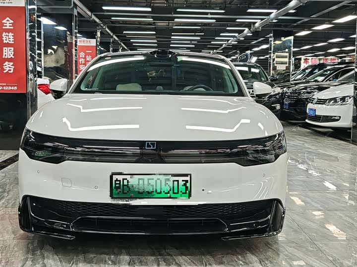 Zeekr 007 2025 Long Range 4WD Intelligent Driving Version 100kWh - zdjęcie 11