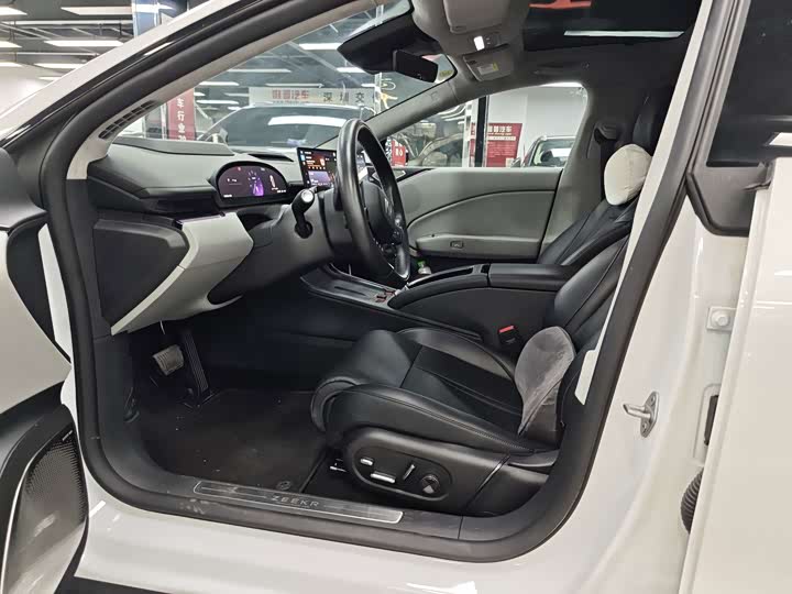 Zeekr 007 2025 Long Range 4WD Intelligent Driving Version 100kWh - zdjęcie 14
