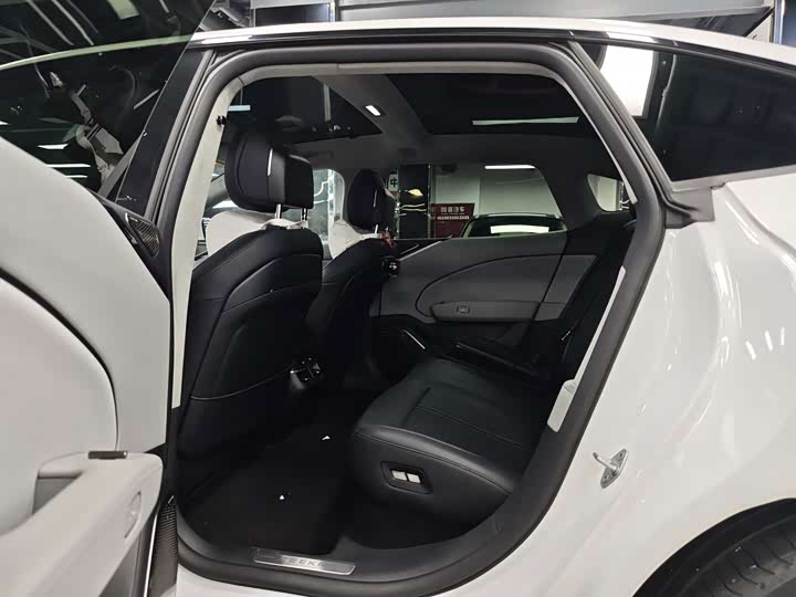 Zeekr 007 2025 Long Range 4WD Intelligent Driving Version 100kWh - zdjęcie 15