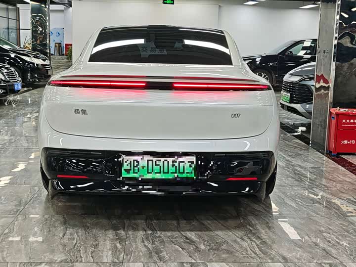 Zeekr 007 2025 Long Range 4WD Intelligent Driving Version 100kWh - zdjęcie 17