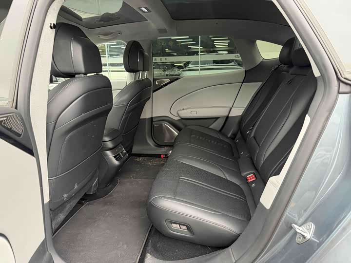 Zeekr 007 2025 Long Range RWD Intelligent Driving Version 100kWh - zdjęcie 16
