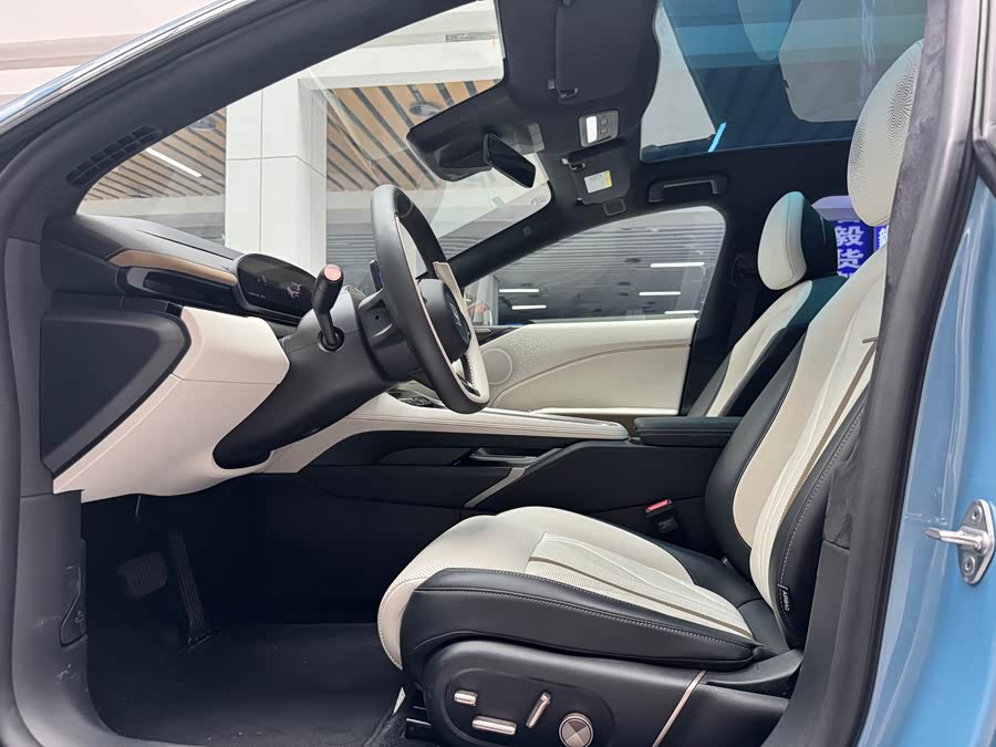 Zeekr 007GT 2025 Four-Wheel Drive Intelligent Driving Version 75kWh - zdjęcie 9