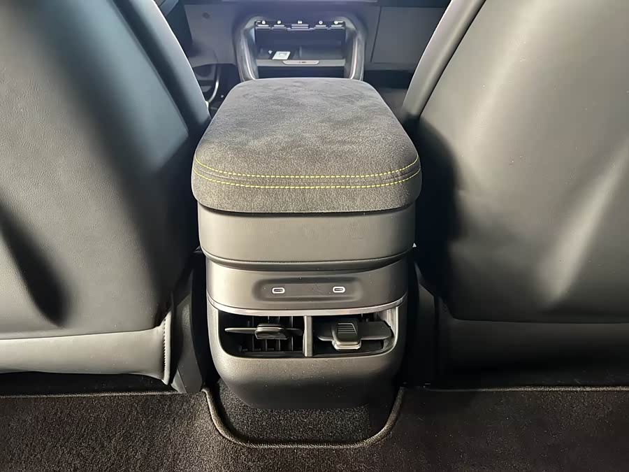 Zeekr 007GT 2026 4WD Ultra 103kWh - zdjęcie 13