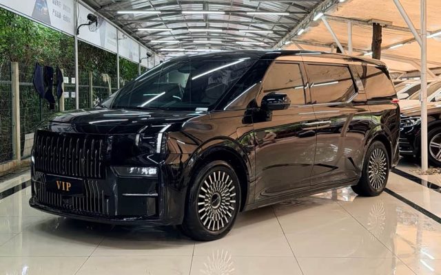 Zeekr 009 2024 6-Seater Executive 4WD 108kWh