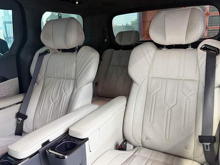 Zeekr 009 2024 6-Seater Executive 4WD 108kWh - zdjęcie 11