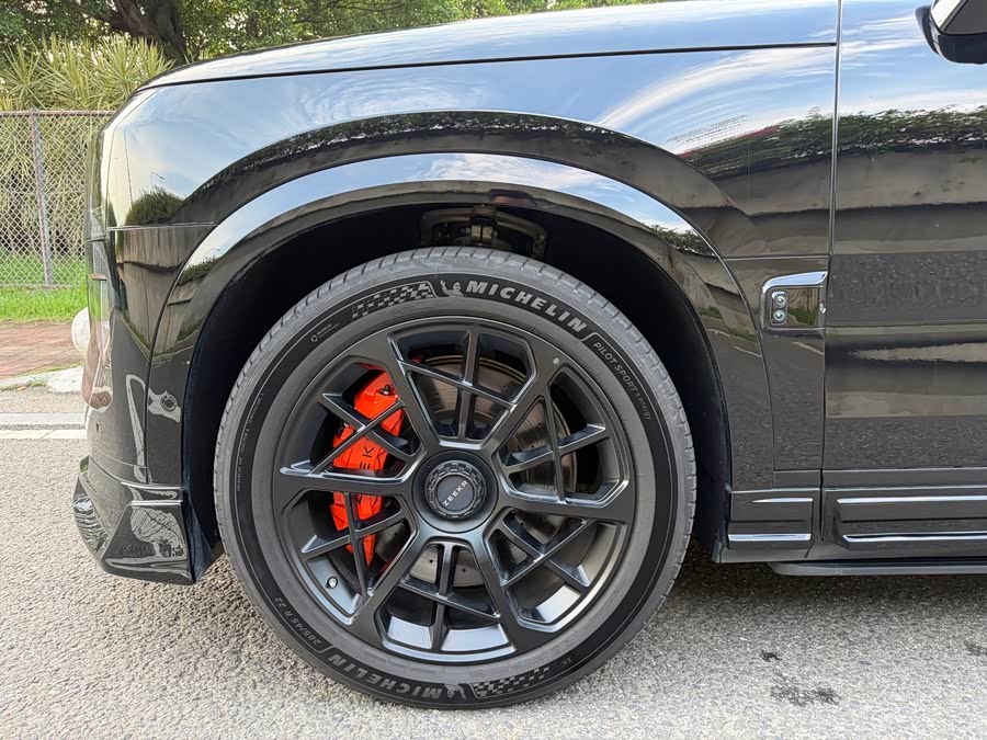 Zeekr 9X 2025曜黑版 70kWh 6-seater - zdjęcie 11