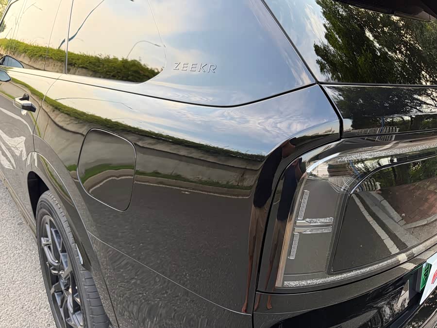 Zeekr 9X 2025曜黑版 70kWh 6-seater - zdjęcie 13