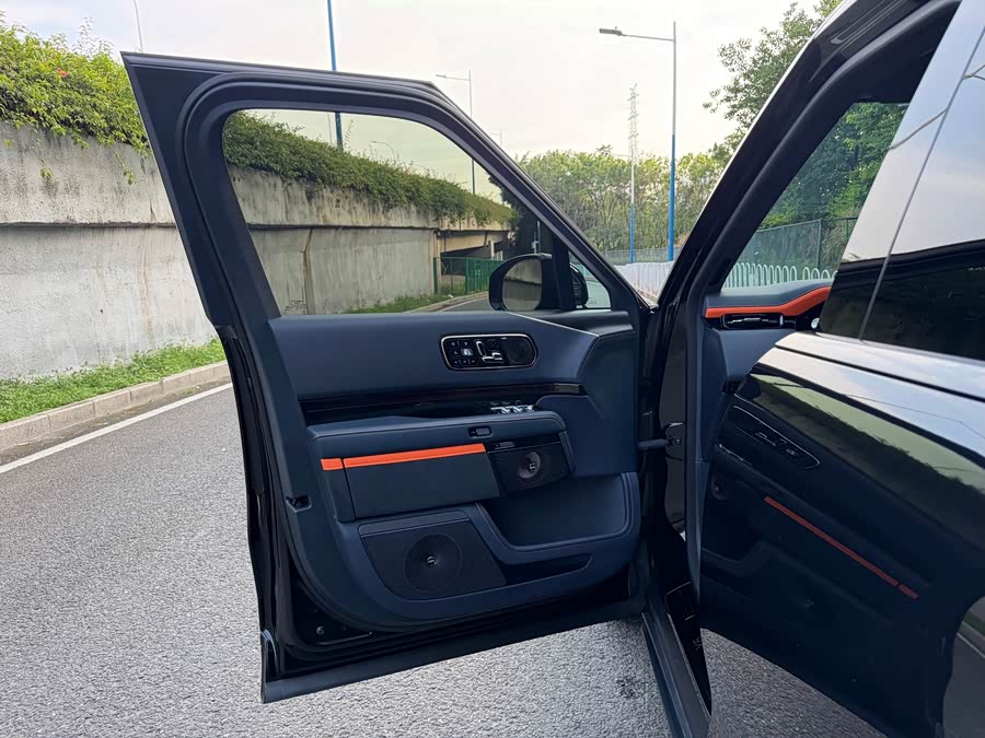 Zeekr 9X 2025曜黑版 70kWh 6-seater - zdjęcie 14