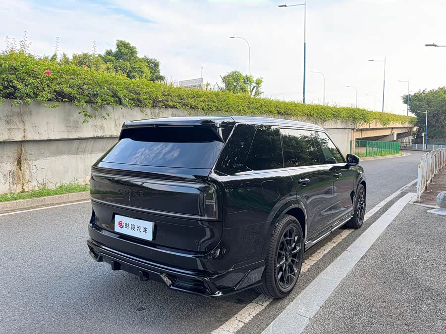 Zeekr 9X 2025曜黑版 70kWh 6-seater - zdjęcie 5