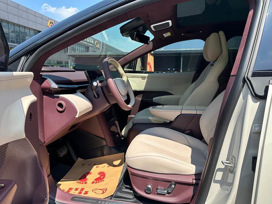 Zeekr X 2023 4WD YOU Edition 4 Seats - zdjęcie 8