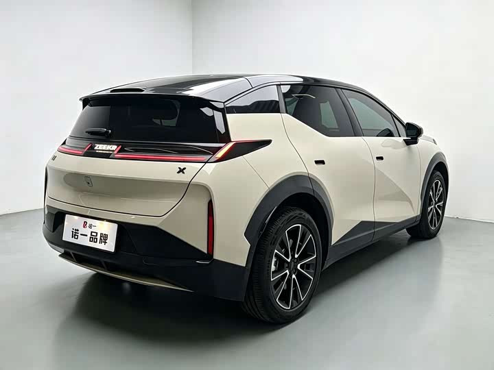 Zeekr X 2024 5-Seater 4WD - zdjęcie 13