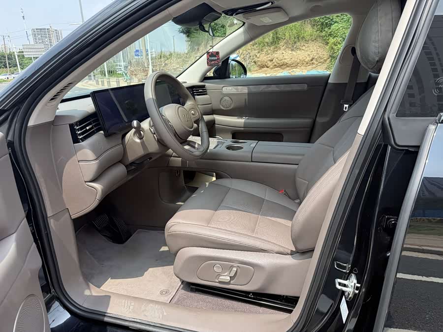Zhi Ji LS6 2026 2WD Extended Range 66 Max+ - zdjęcie 9