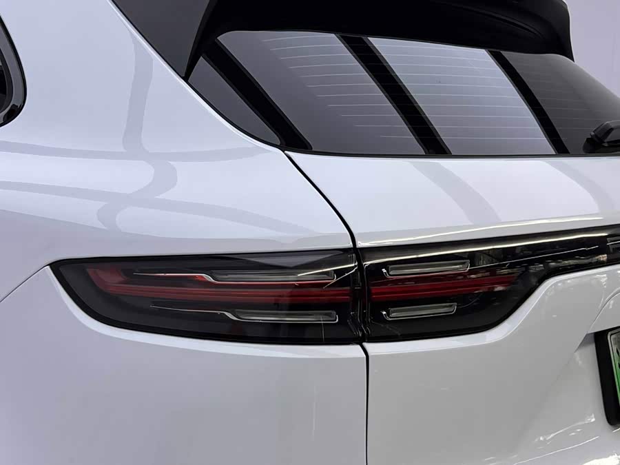 2022 Cayenne E-Hybrid 2.0T Platinum - zdjęcie 11