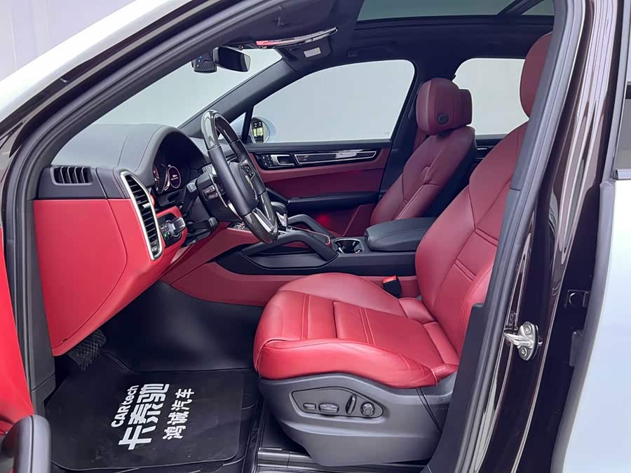 2022 Cayenne E-Hybrid 2.0T Platinum - zdjęcie 15
