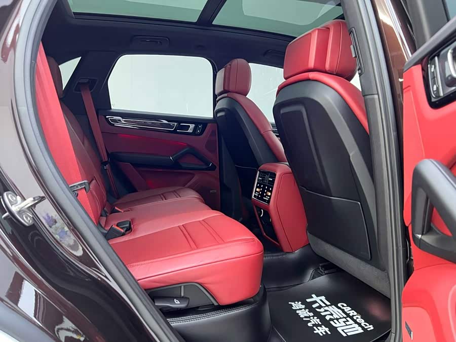 2022 Cayenne E-Hybrid 2.0T Platinum - zdjęcie 20