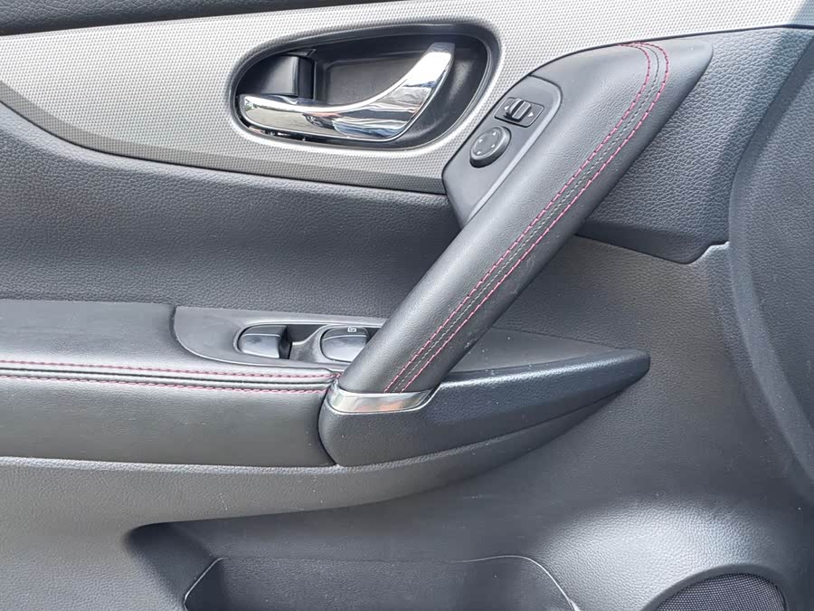 2022 Nissan X-Trail 2.0L CVT XV Premium Edition - zdjęcie 17