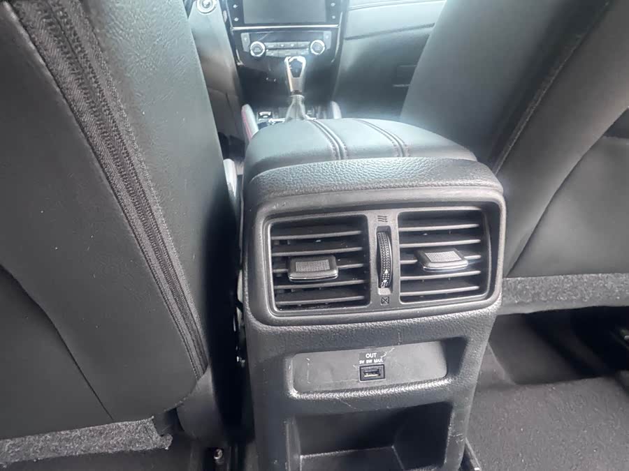 2022 Nissan X-Trail 2.0L CVT XV Premium Edition - zdjęcie 19