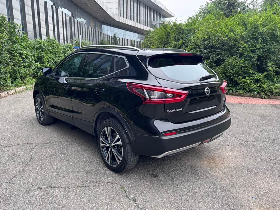 2022 Nissan X-Trail 2.0L CVT XV Premium Edition - zdjęcie 4
