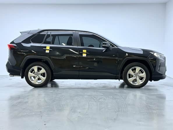 2022 RAV4 2.0L CVT 2WD Fashion - zdjęcie 8