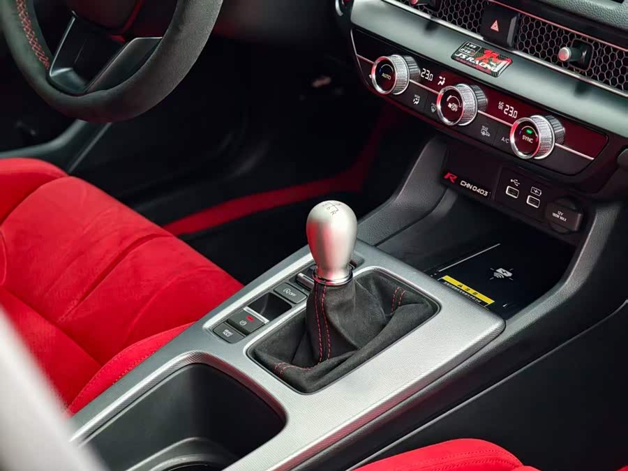 2023 2.0T 420TURBO TYPE R - zdjęcie 19