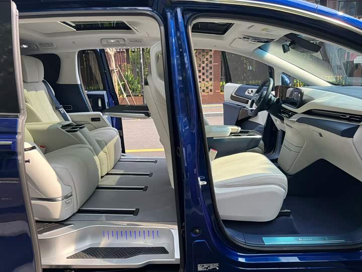 2023 2.0T Seven-Seater Elite - zdjęcie 14