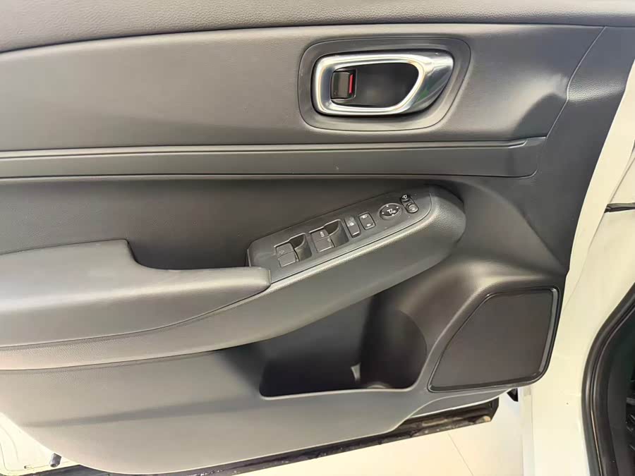2023 Honda HR-V 1.5L CVT Pioneer - zdjęcie 6