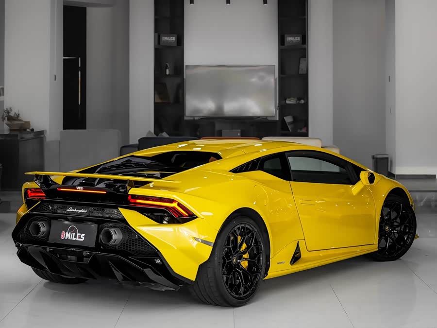2023 Huracán Tecnica - zdjęcie 6