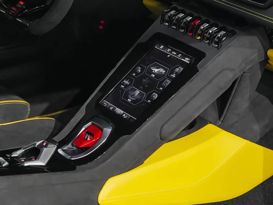2023 Huracán Tecnica - zdjęcie 10