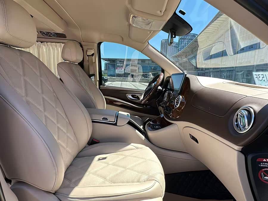 2023 Vito 2.0T Business Edition 7-Seater - zdjęcie 13