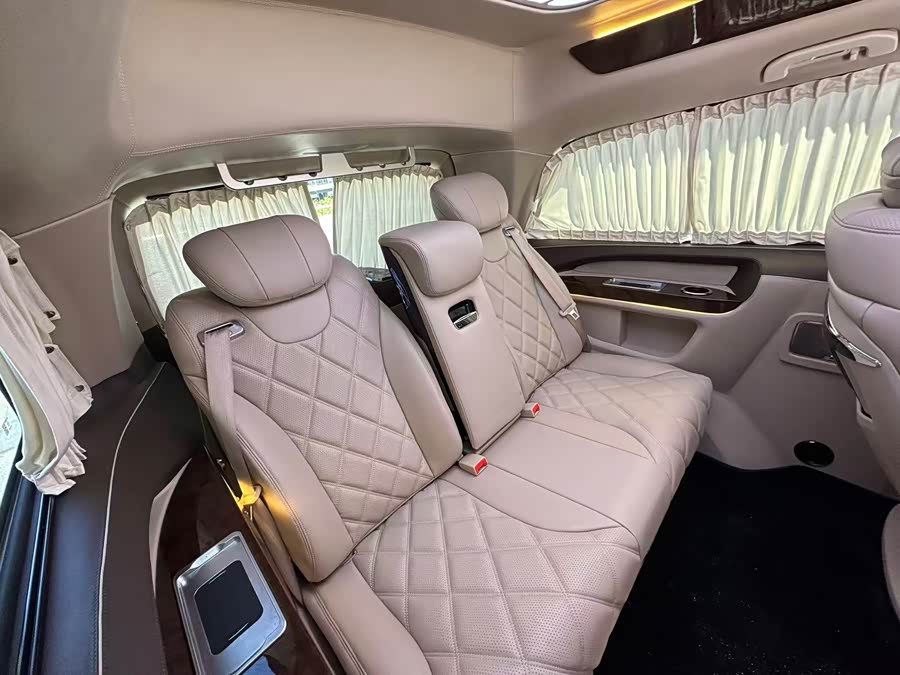 2023 Vito 2.0T Business Edition 7-Seater - zdjęcie 10