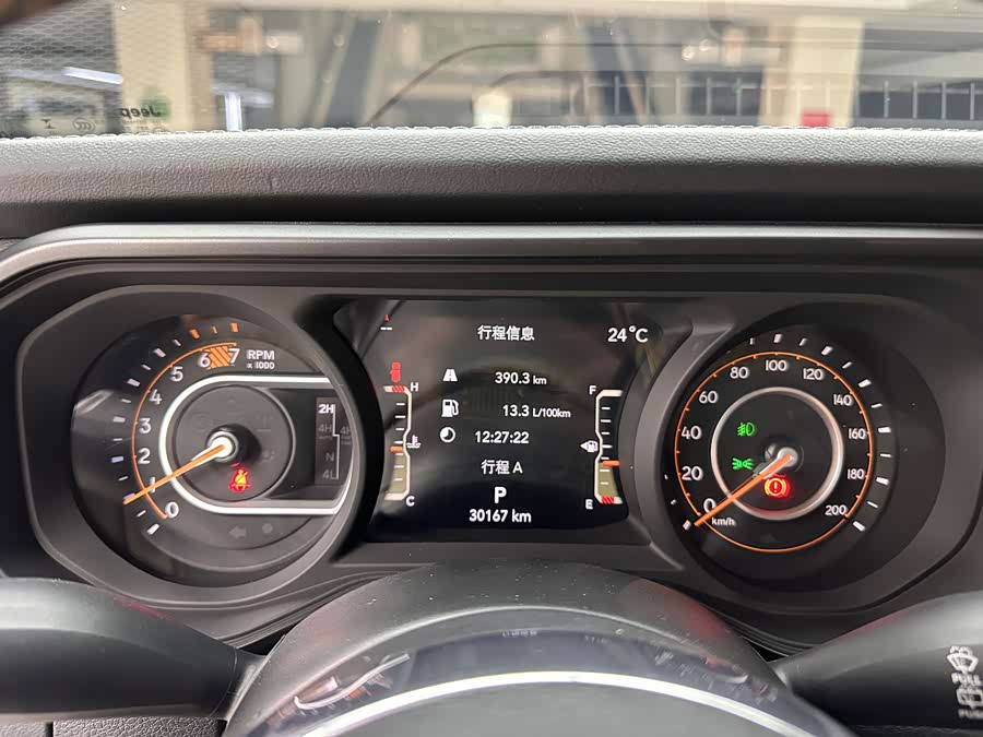 2024 Jeep Wrangler 2.0T Sahara 4-Door - zdjęcie 17